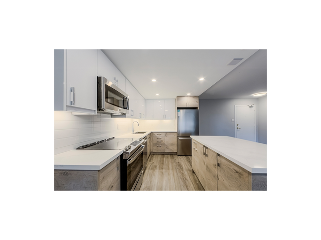 Photo du bâtiment - 70 Parkwoods Village Dr