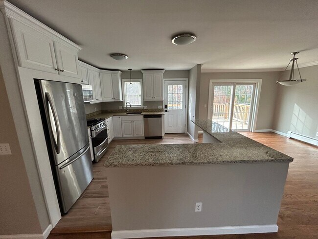 Foto del edificio - 3BR/2.5BA Home In Torrington