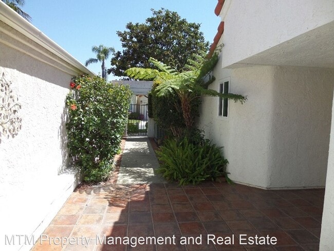 Building Photo - 2 br, 2 bath House - 15888 Caminito Aire Puro