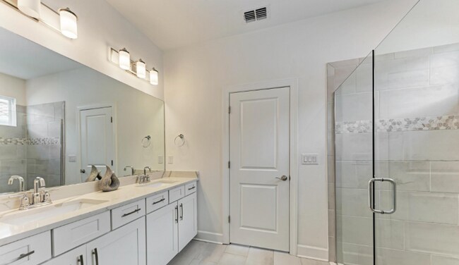 Building Photo - 497 Firebush Dr