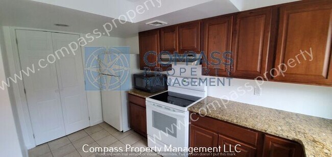 Foto del edificio - $1395 - 2 Bed, 1.5 Bath, Cottage Home - We...