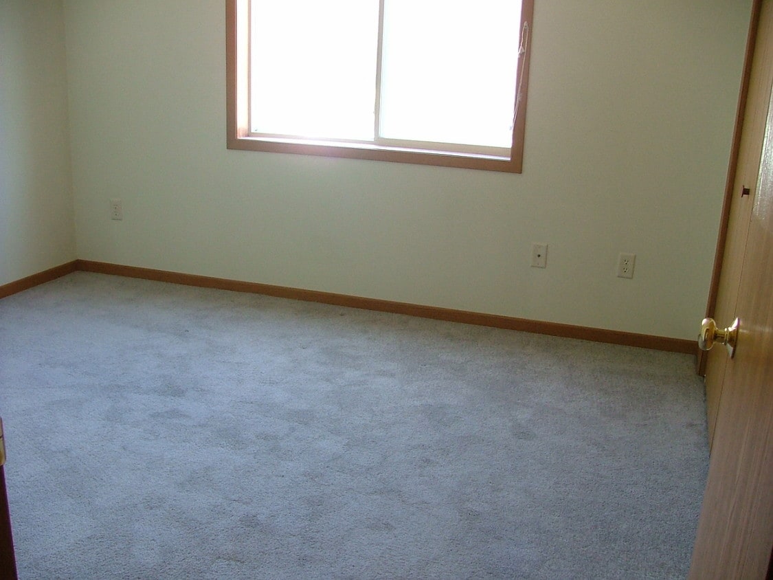 714 N Plum St, Vermillion, SD 57069 714 N Plum St Vermillion, SD