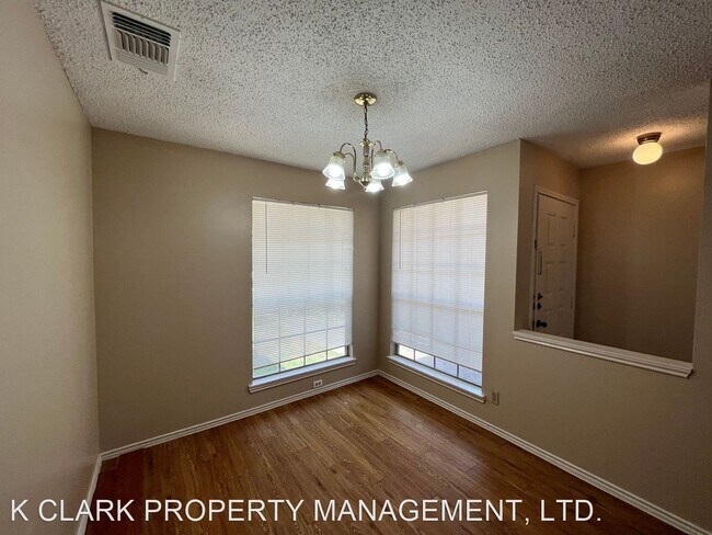 Building Photo - 2 br, 1 bath House - 7009 SILVER CANYON