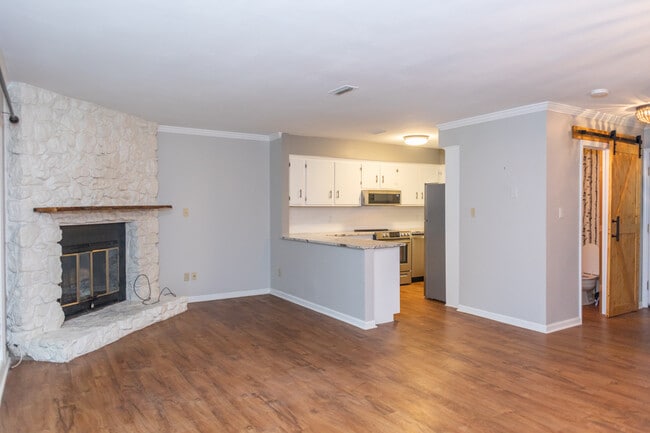 Foto del edificio - 7887 Kinglet Rd