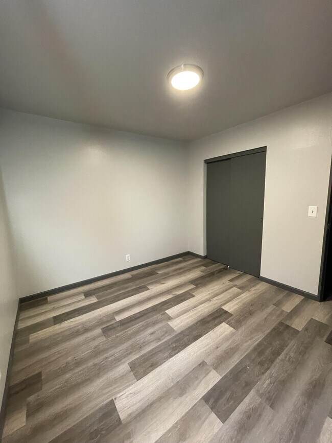 Foto del edificio - 502 E Merrill Ave