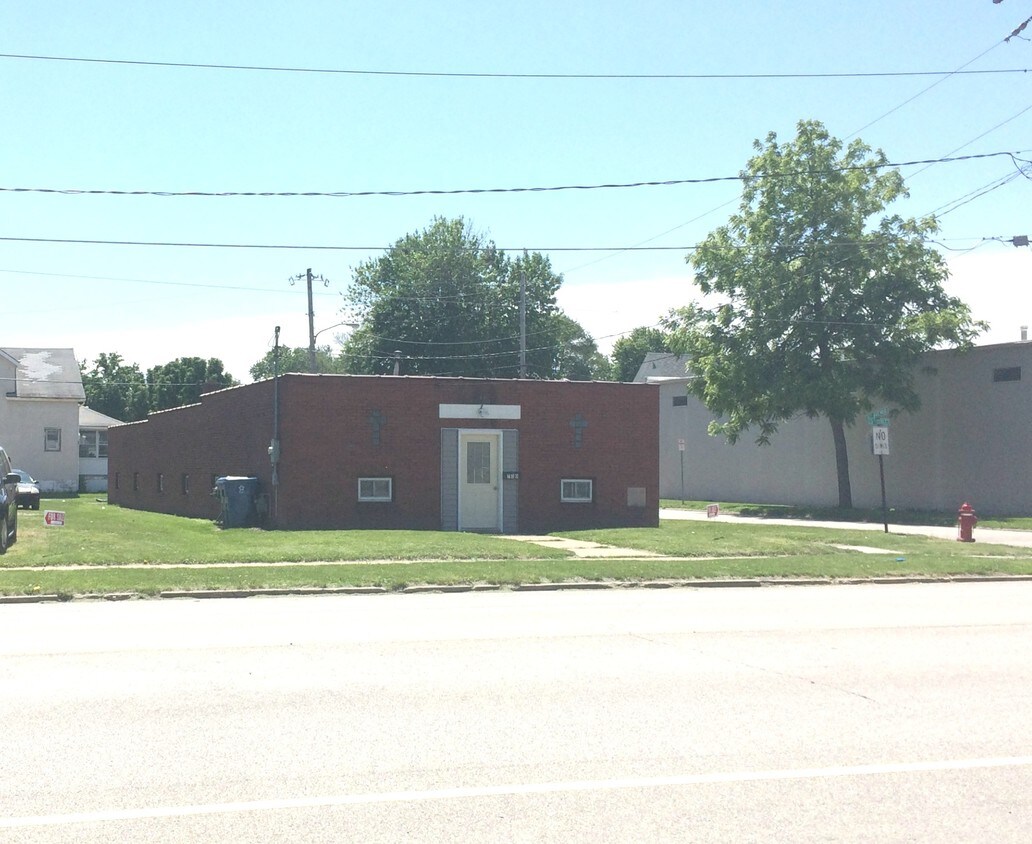 730 13th St, East Moline, IL 61244 Apartments in East Moline, IL