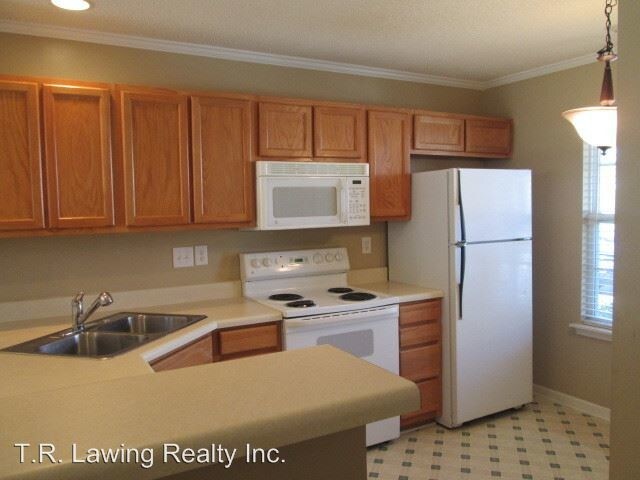 Building Photo - 2 br, 2.5 bath House - 12817 Sickles Drive