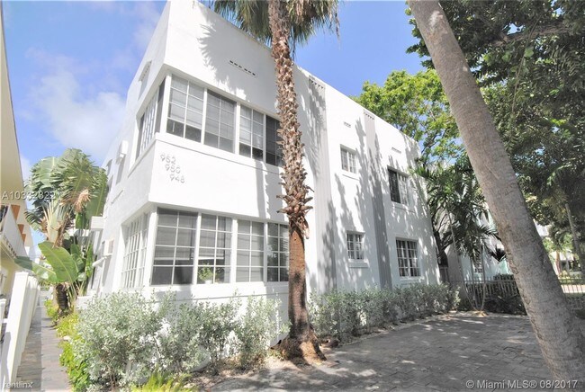 Building Photo - 950 Meridian Ave