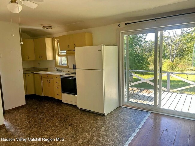 Building Photo - 1227 US-9