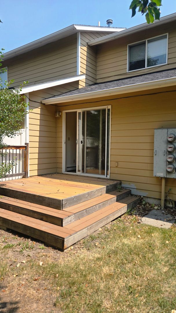 Building Photo - 205 S Yellowstone Ave