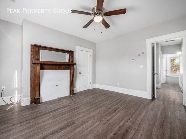 Foto del edificio - 126 1/2 E. 6th Avenue-