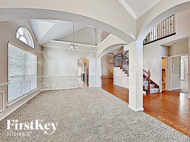 Building Photo - 304 Wisteria Way