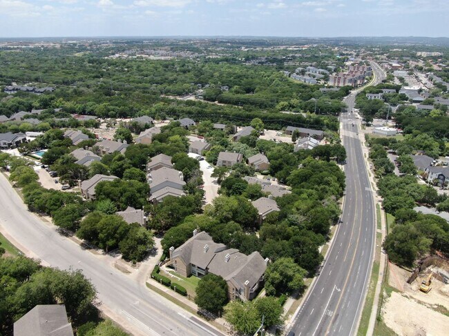 Building Photo - 2450 Wickersham Ln