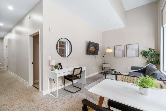 Foto del edificio - 205 W 4th St