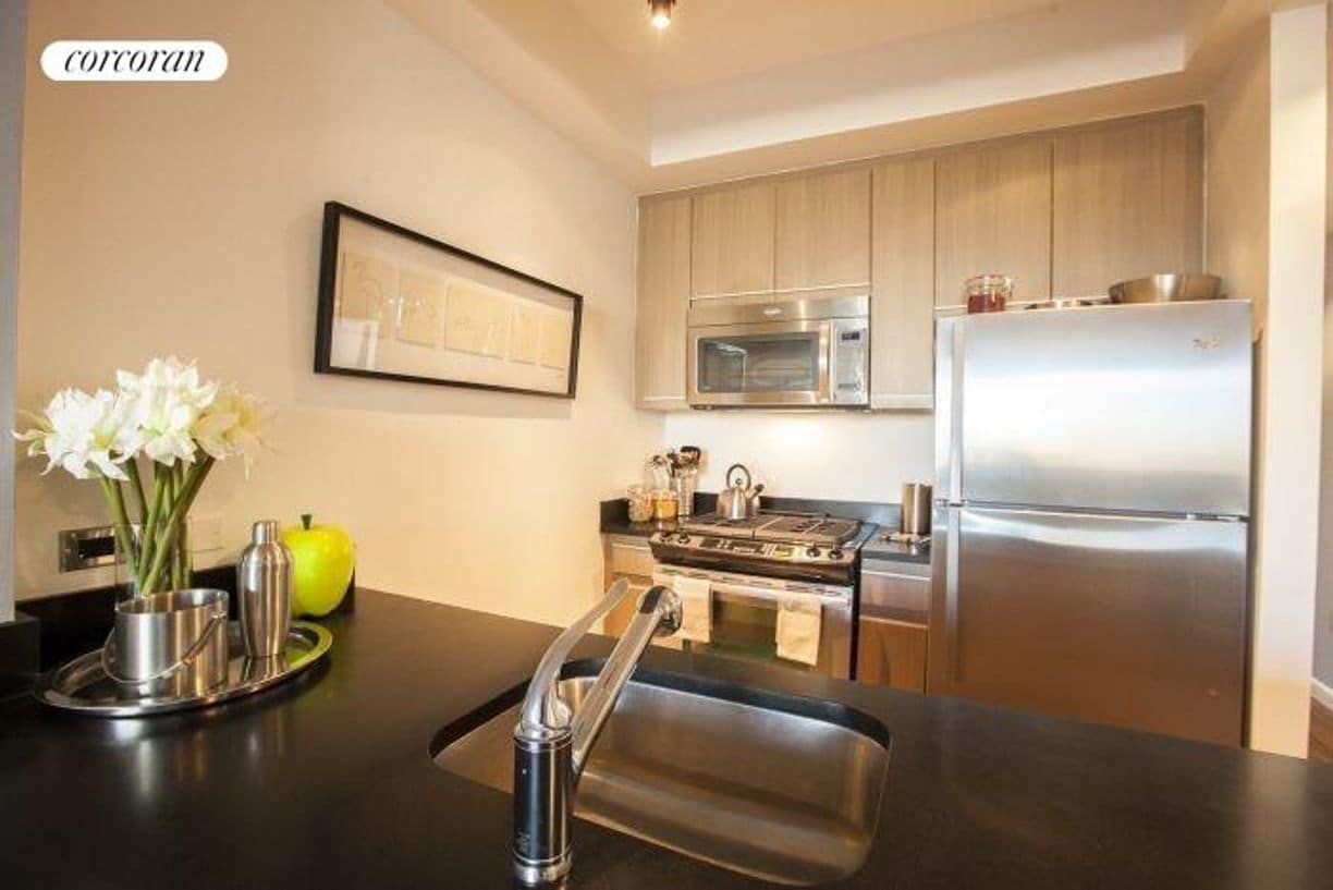 Foto del edificio - 66 Rockwell Pl
