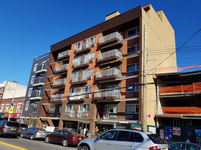 Building Photo - 2323 Astoria Blvd