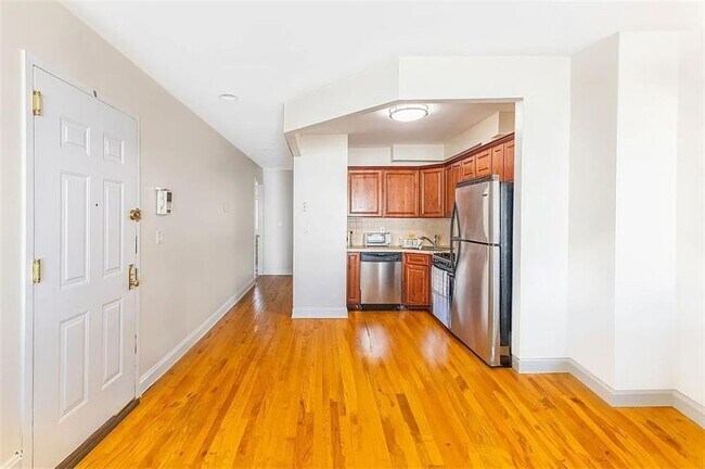 Foto del edificio - 9526 Schenck St