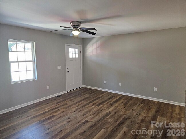 Foto del edificio - 179 Glen-Gar Dr