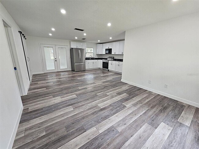 Foto del edificio - 4051 NW 19th Ave