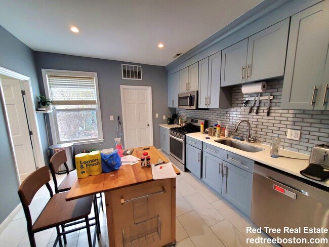 Foto del edificio - 296 Brookline St