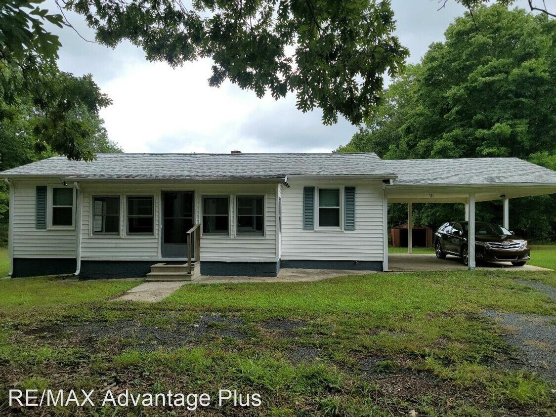 Foto principal - 2 br, 1 bath House - 5061 South James Highway