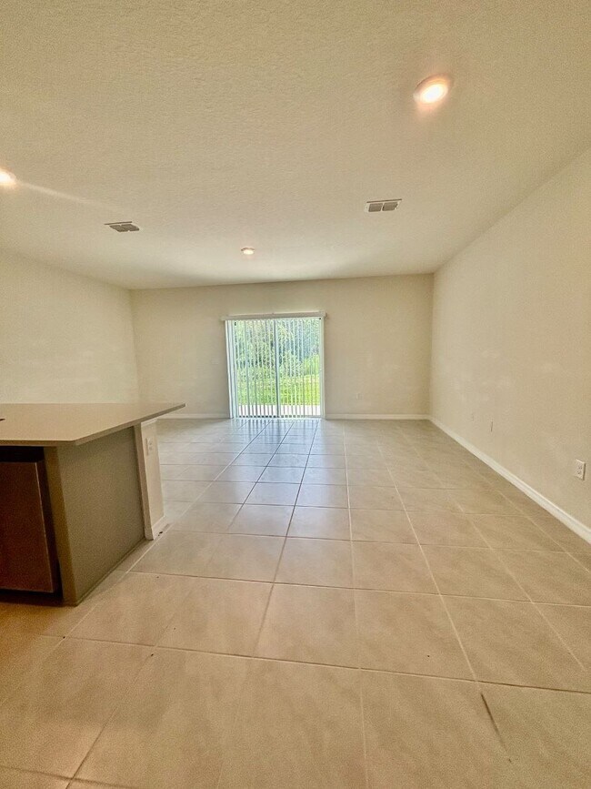 Foto del edificio - 2915 Canary Ave