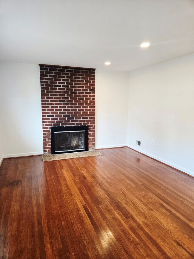 Foto del edificio - Beautiful Home in Suitland MD