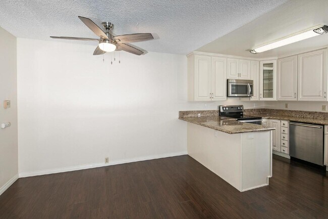 Foto del edificio - Stunning townhouse in La Jolla / North UTC area