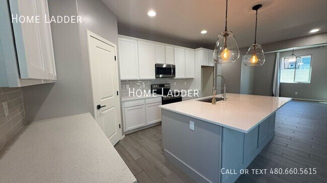 Building Photo - 17662 W Via De Luna Dr