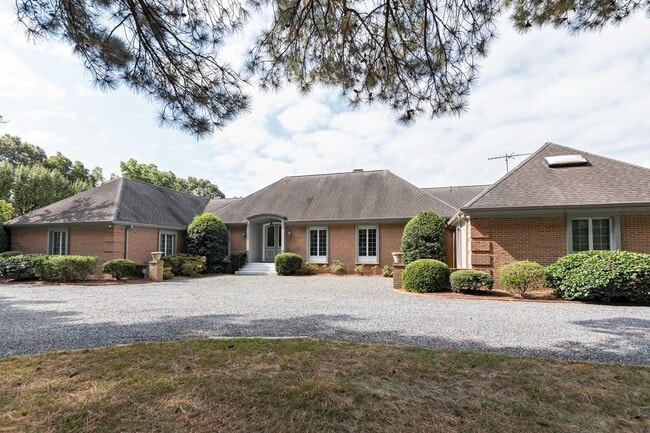 Building Photo - 9338 Bantry Rd