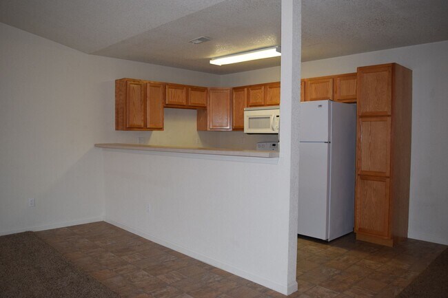 Foto del edificio - Beautiful 2 Bedroom, 2 Bathroom Duplex!