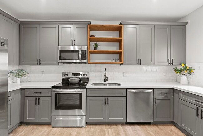 Foto del edificio - 1115 Augusta Dr