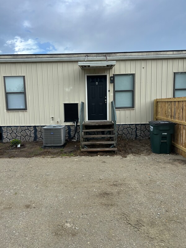 Foto principal - 124 Worthington Dr