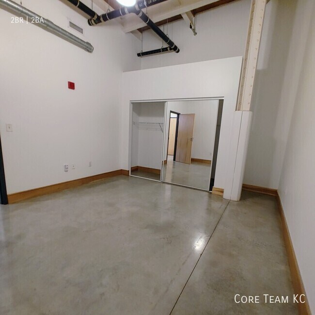 Foto del edificio - 382 W 22nd St
