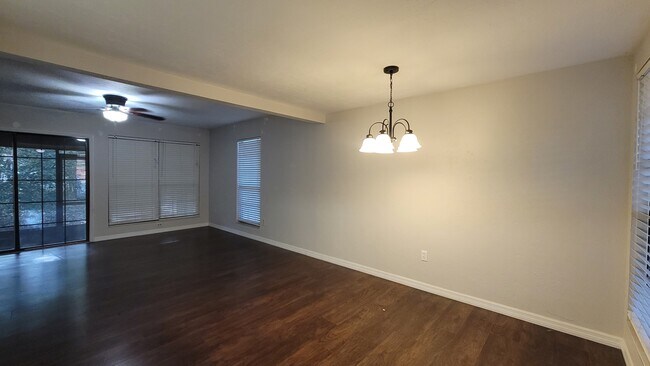 Foto del edificio - 819 SW 57 Terrace
