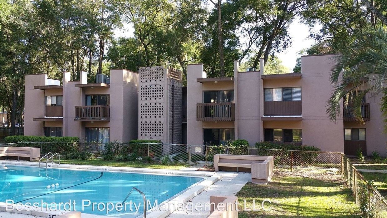 Primary Photo - 3 br, 2 bath House - 407 NW 39TH ROAD #A
