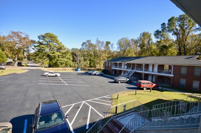 Building Photo - Califf Apartments