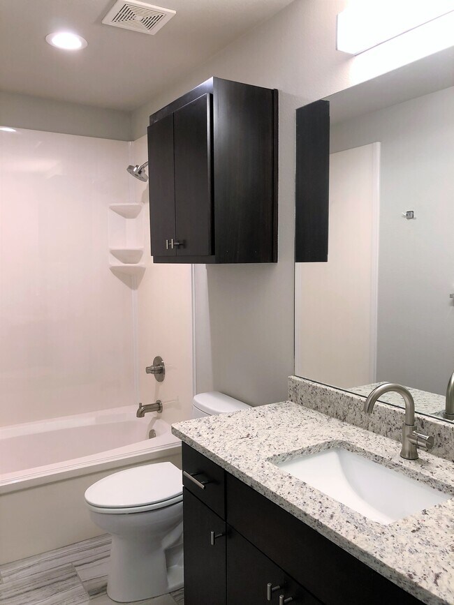 Building Photo - 10684 Brothers Ln