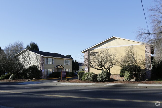 Hudson Court - Hudson Court Apartments