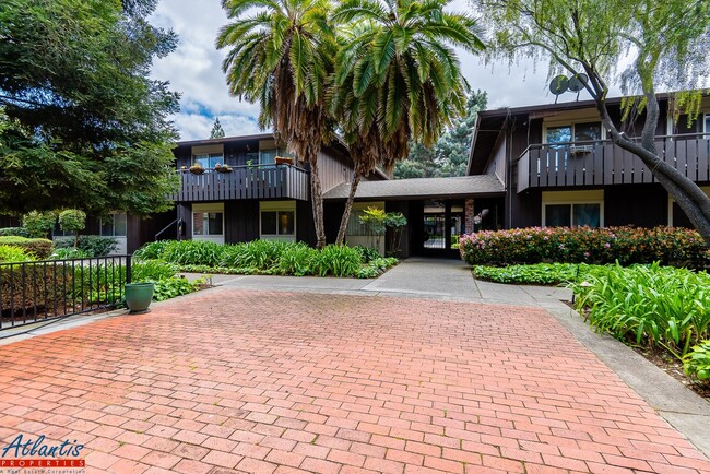 Foto del edificio - Fountain Brook Condo | Gated Community | C...