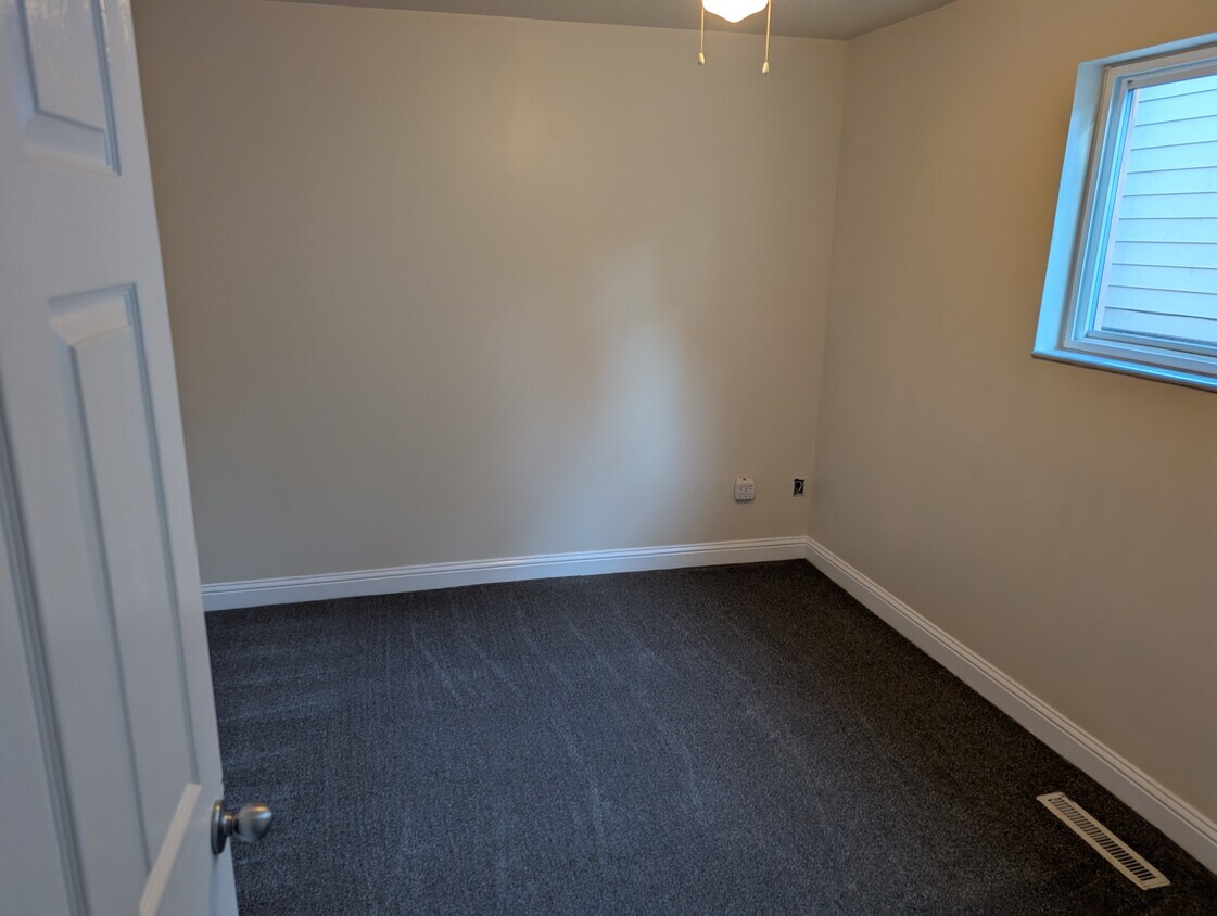Foto principal - 2544 S Park St
