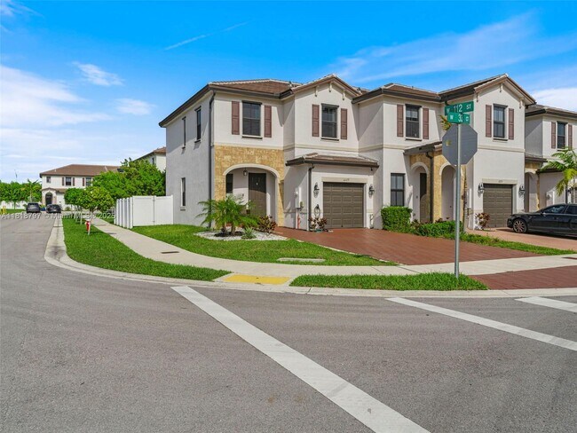 Foto del edificio - 11129 West 33rd Ct