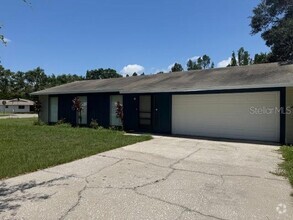 Building Photo - 1760 Cove Cir