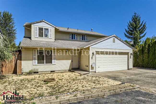Building Photo - Spacious 4 Bedroom Single Family Home with...
