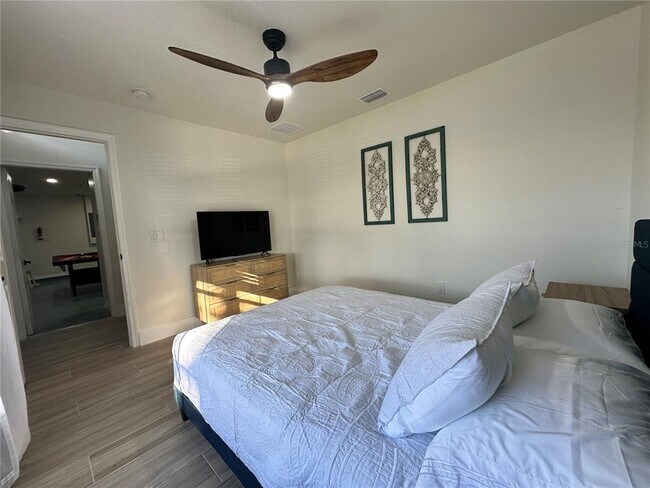 Foto del edificio - 17410 Woodcrest Way