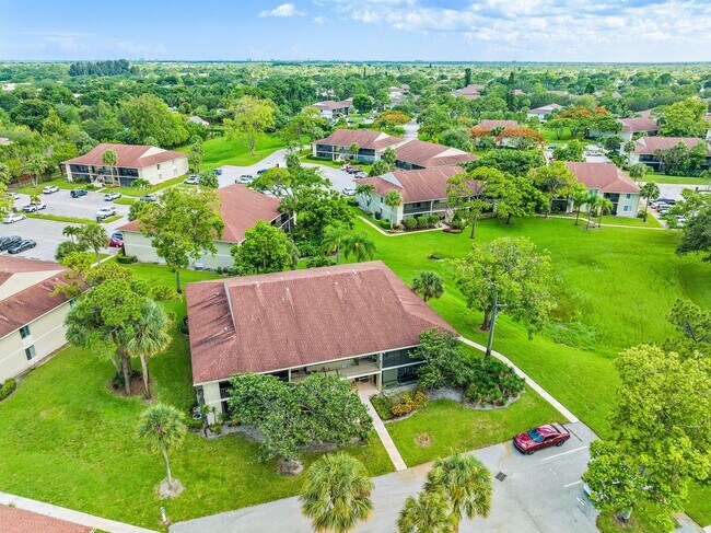 Foto del edificio - 6559 Chasewood Dr
