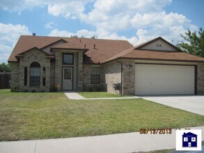 Building Photo - 114 Nelson Dr