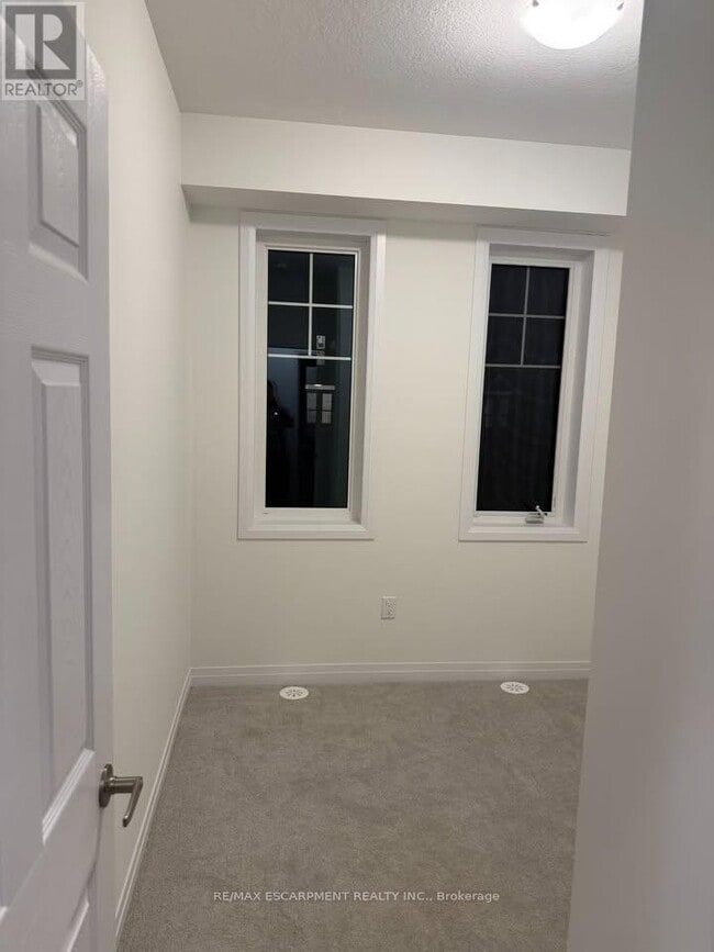 Building Photo - 66 Pogie Dr