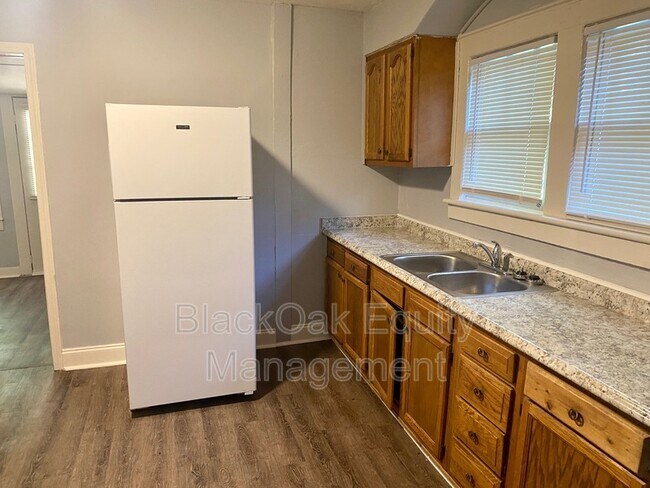 Foto del edificio - 917 Watt St