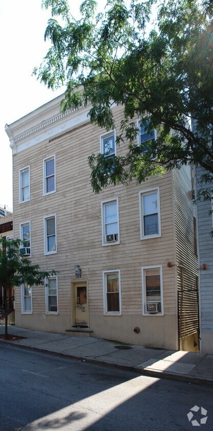 Primary Photo - 148 Cortlandt St